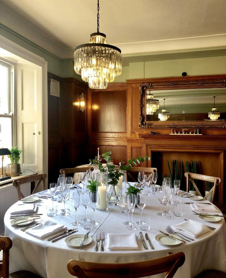 Отель The Grosvenor Stockbridge Стокбридж Экстерьер фото